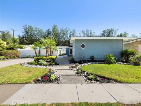 3162  Yellowtail Dr.  , Rossmoor, CA