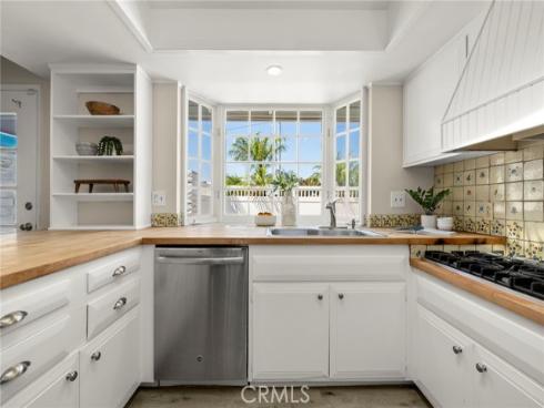 3162  Yellowtail Dr.  , Rossmoor, CA