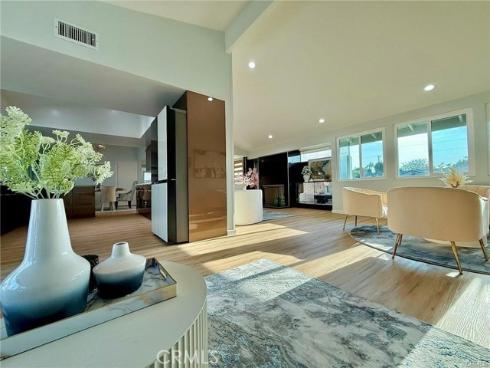 3432  Yellowtail   Drive, Rossmoor, CA