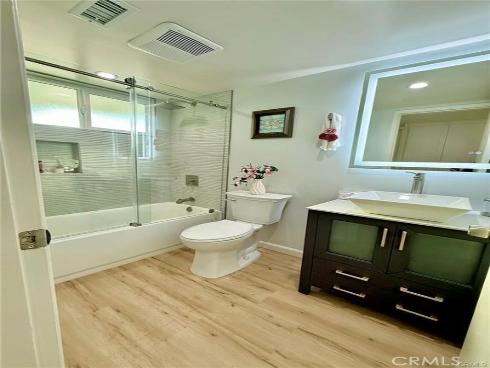 3432  Yellowtail   Drive, Rossmoor, CA