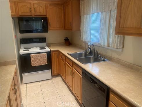 3342  Bradbury  20  Road, Rossmoor, CA