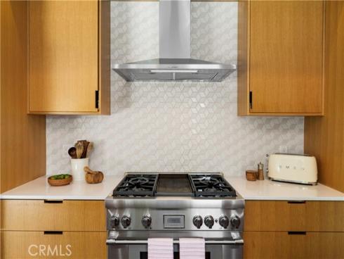 3231  Rowena  , Rossmoor, CA