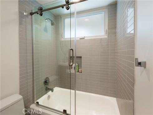 3231  Rowena  , Rossmoor, CA