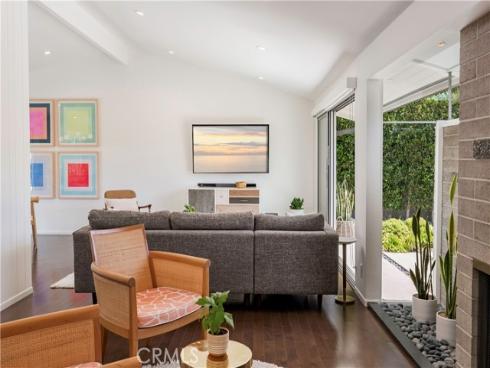 3231  Rowena  , Rossmoor, CA