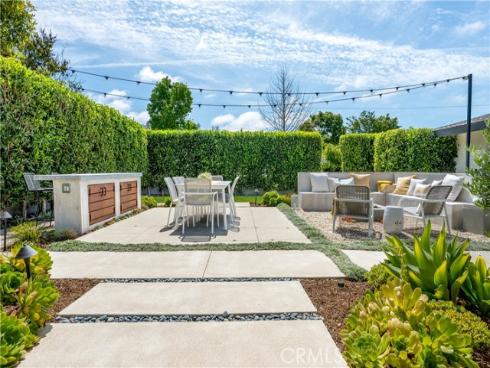 3231  Rowena  , Rossmoor, CA