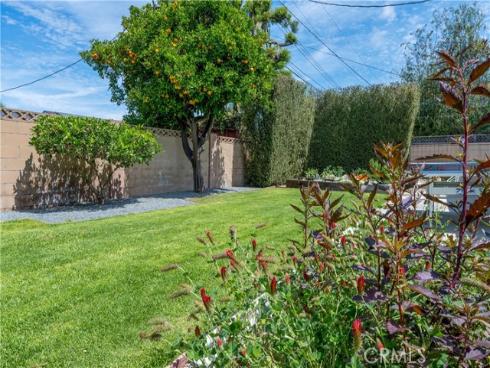 3231  Rowena  , Rossmoor, CA