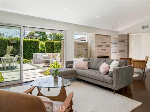 3231  Rowena  , Rossmoor, CA