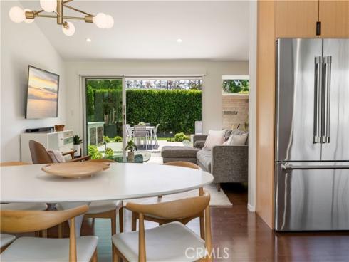 3231  Rowena  , Rossmoor, CA