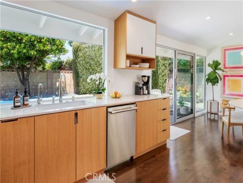 3231  Rowena  , Rossmoor, CA