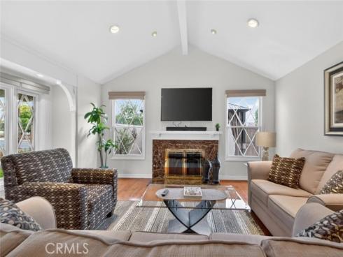 3342 Hillrose Drive , Rossmoor, CA