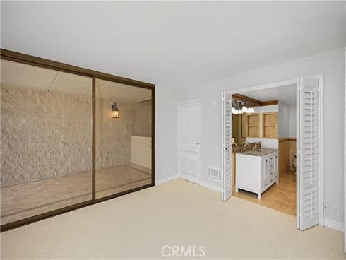 405  Avenida Granada  202 , San Clemente, CA