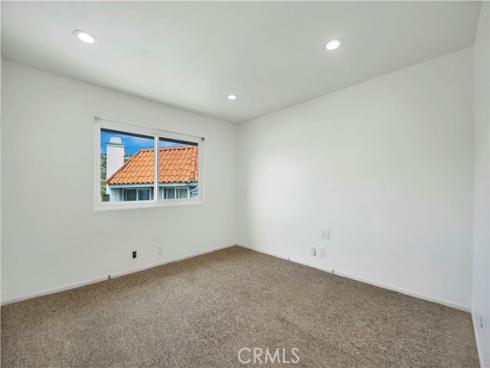 134  Avenida Presidio  11 , San Clemente, CA