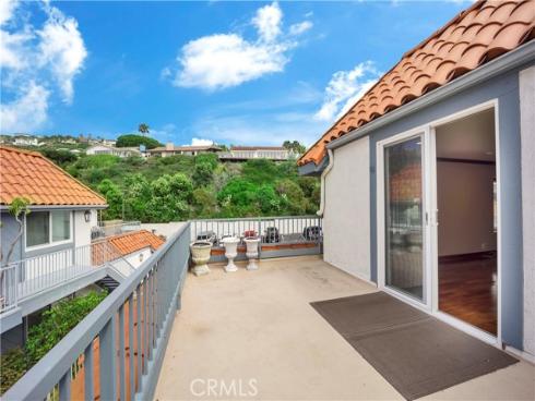 134  Avenida Presidio  11 , San Clemente, CA