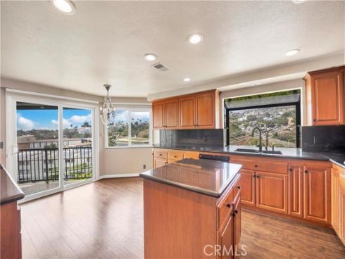 134  Avenida Presidio  11 , San Clemente, CA