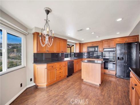 134  Avenida Presidio  11 , San Clemente, CA