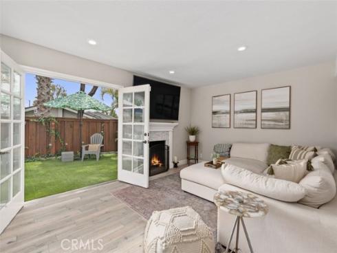 386  Calle Borrego  , San Clemente, CA