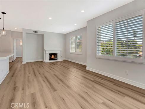 39  Avenida Brio  105 , San Clemente, CA