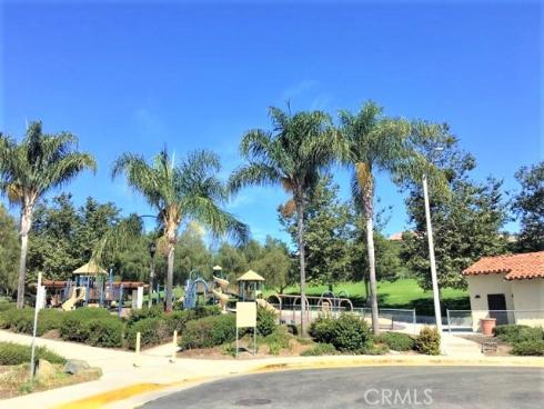 39  Avenida Brio  105 , San Clemente, CA