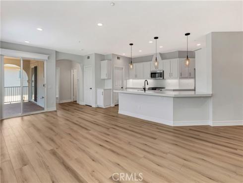 39  Avenida Brio  105 , San Clemente, CA