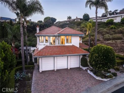 23  Cantilena  , San Clemente, CA