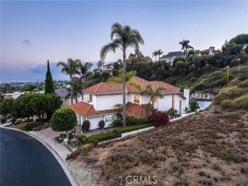 23  Cantilena  , San Clemente, CA