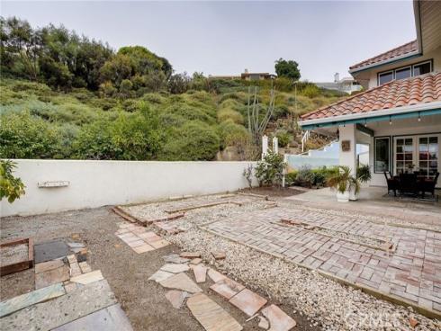 23  Cantilena  , San Clemente, CA