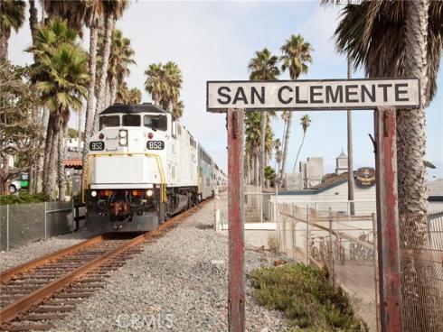 128 W Avenida De Los Lobos Marinos  , San Clemente, CA