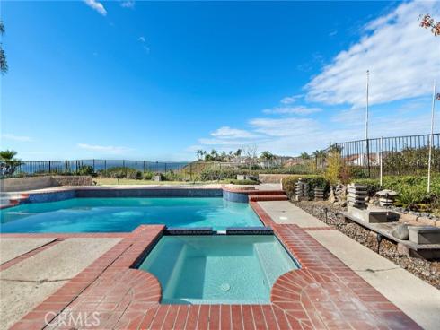 877  Calle Vallarta  , San Clemente, CA