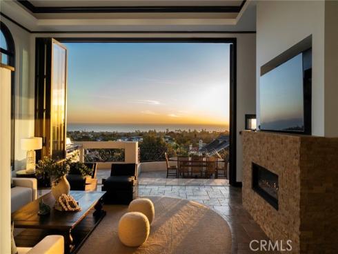 35  Cantilena  , San Clemente, CA