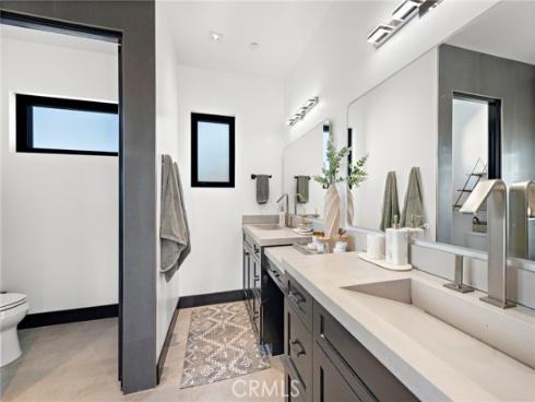 145 W Avenida Cadiz  , San Clemente, CA