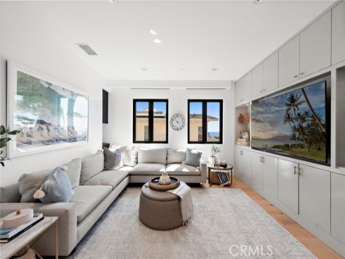 145 W Avenida Cadiz  , San Clemente, CA