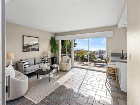 319  Calle Villario  , San Clemente, CA