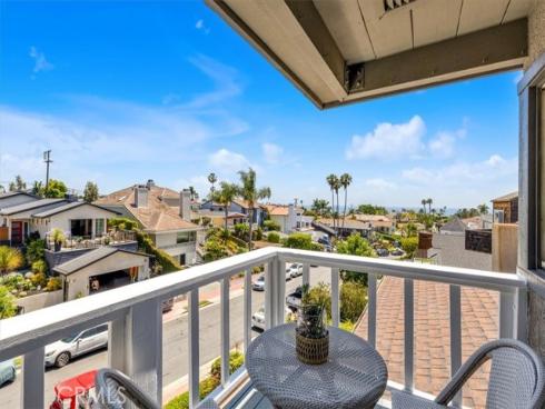 210 W Avenida Gaviota  , San Clemente, CA