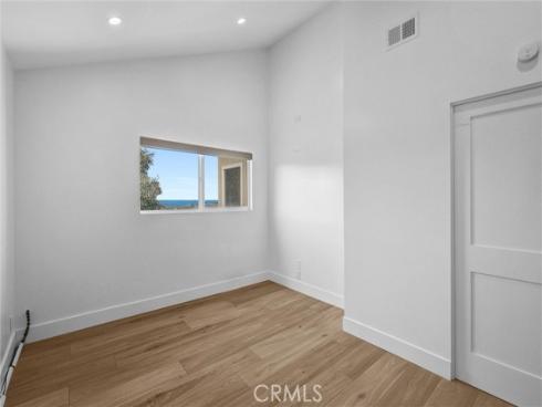 27  Burriana  , San Clemente, CA