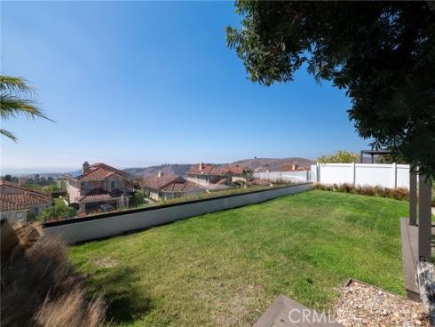 27  Burriana  , San Clemente, CA