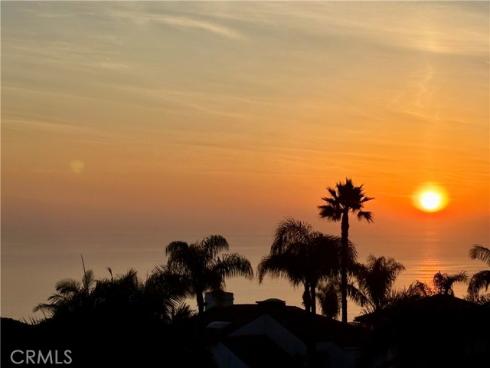 527  Avenida Buenos Aires  , San Clemente, CA