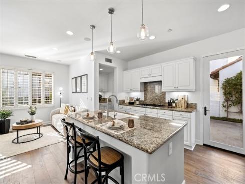 27  Via Zamora  , San Clemente, CA