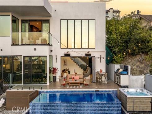 606 E Avenida San Juan  , San Clemente, CA