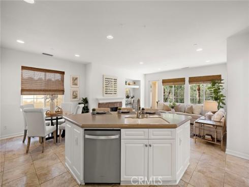 20  Via Paquete  , San Clemente, CA