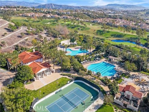 20  Via Paquete  , San Clemente, CA