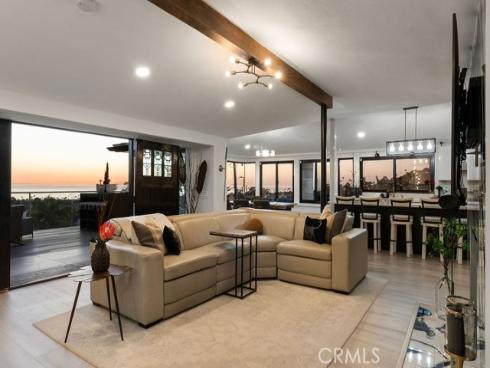 126  Avenida Trieste  , San Clemente, CA