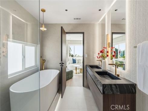 525 E Avenida San Juan  , San Clemente, CA