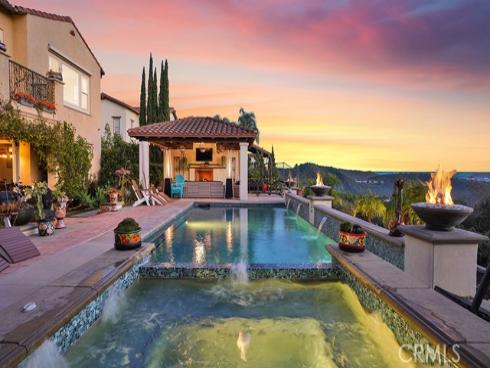 13  Calle Viviana  , San Clemente, CA