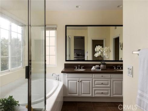 18  Via Canero  , San Clemente, CA