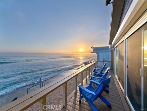 1880 N. El Camino Real 8