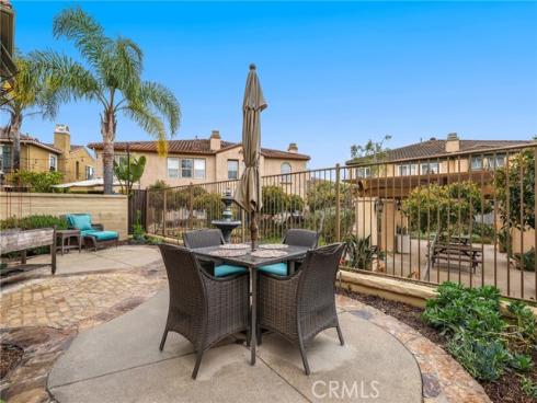 41  Via Huelva  , San Clemente, CA