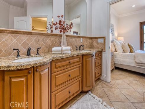 1520  N. El Camino Real  11 , San Clemente, CA