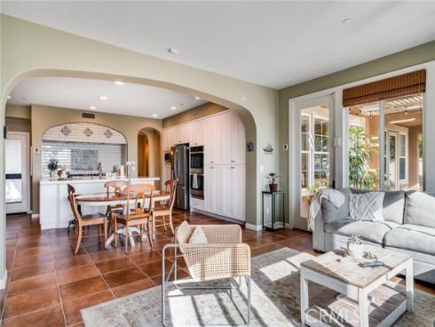 18  Calle Anacapa  , San Clemente, CA