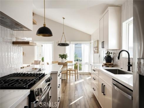 123  Camino San Clemente  , San Clemente, CA