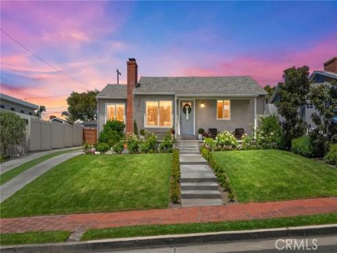 114  Esplanade  , San Clemente, CA